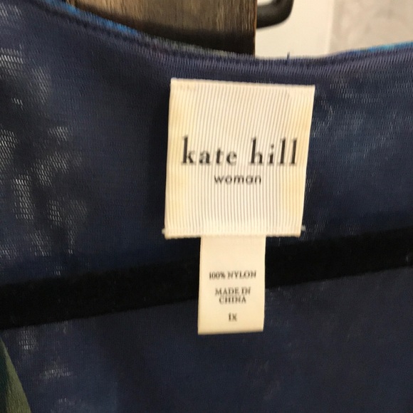 Kate Hill peacock-inspired top. 1X - Picture 3 of 6